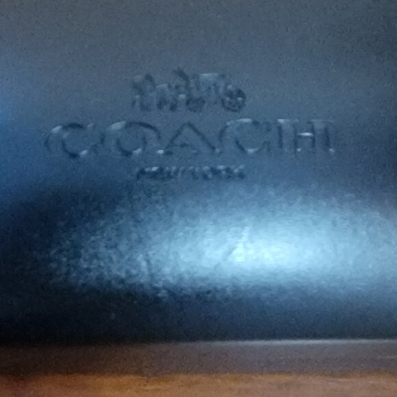 Authentic COACH Black Leather MEDIUM Hard Clam Shell Case for Sunglasses - Picture 2 of 7